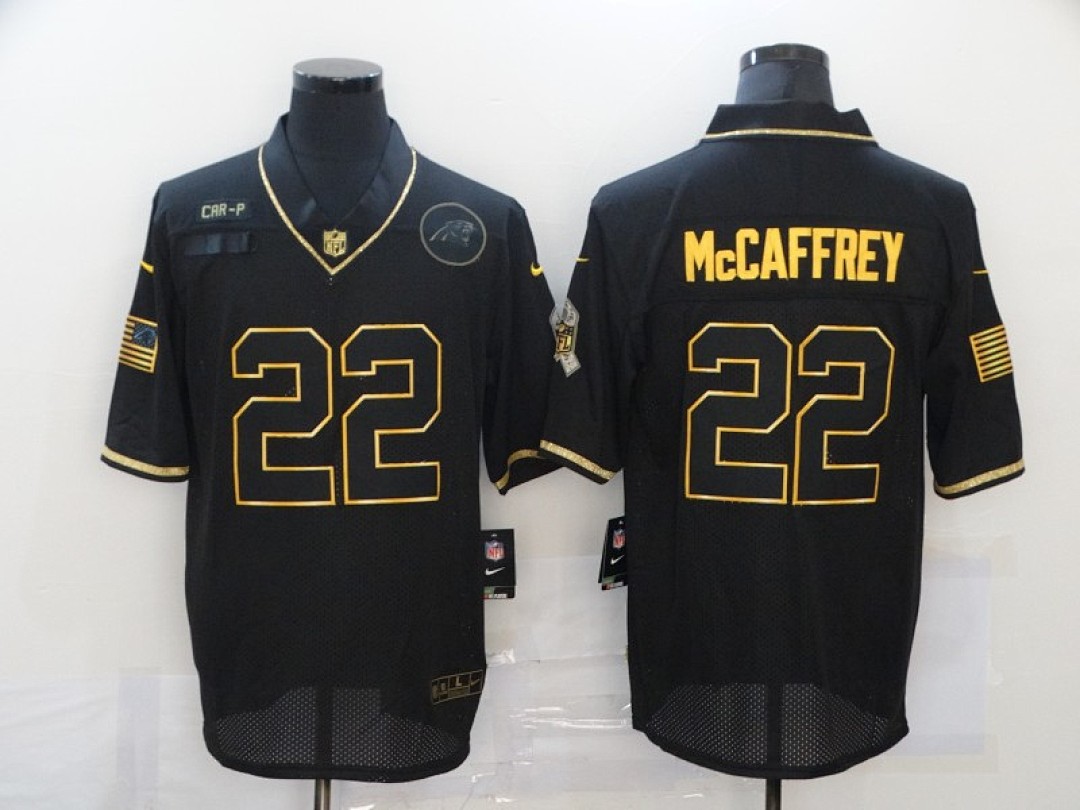 Carolina Panthers — Salute to Service Retro Letras Doradas