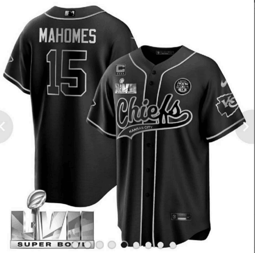 Kansas City Chiefs — Negro y Oro Collab